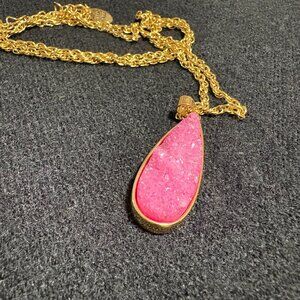 Kinsley Armelle Blush Quartz Drop Necklace
